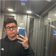 Soy bastante comprensible y buen educador, agradable con los alumnos y siempre me adapto a ellos, se demuestra con mi experiencia